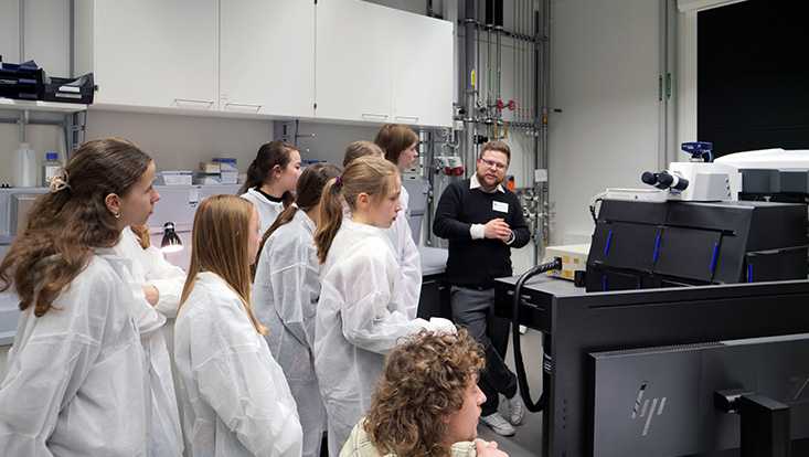 bild29-733x414 Girls' Day in den Nanowissenschaften