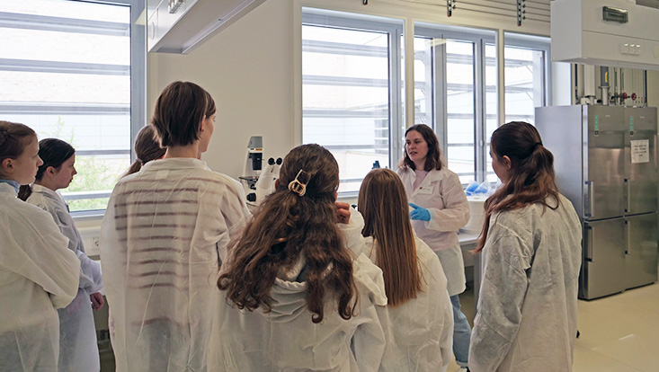 bild28-733x414 Girls' Day in den Nanowissenschaften