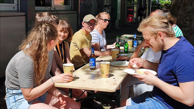 img-20240516-131922-733x414 Bild vom Palettenmöbelbauworkshop für die Science City Bahrenfeld