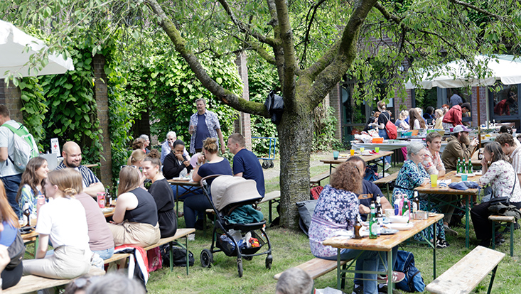 Sommerfest im Mensagarten des IPM