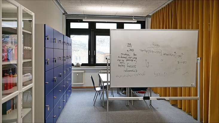 uhh-min-fuchs-p1048891-733x414 Studentischer Arbeitsraum in der Jungiusstraße 11C