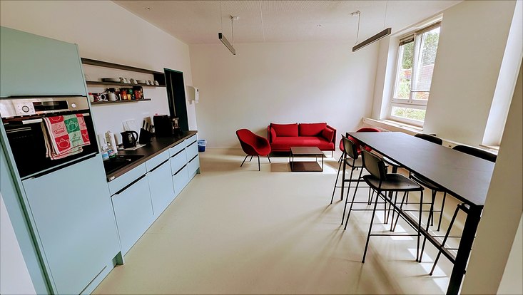 geb-67-coworking-101-102-1000034338-uhh-min-grefe-733x414 Bild vom Co-Working Space (Raum 101/102) in Gebäude 67