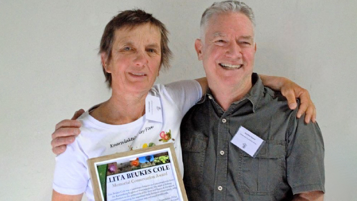 Ute Schmiedel bekommt Award