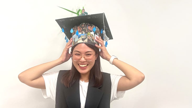 Panunporn Tutiyasarn wearing her doctoral hat