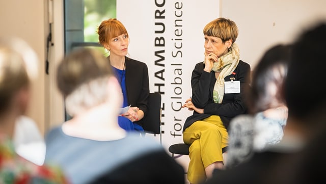 230516-podiumsdiskussion-resilient-research-esfandiari-1078-640x361 UHH/Esfandiari