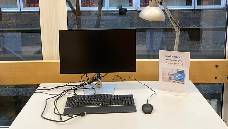 Monitor Tastatur Maus Arbeitsplatz