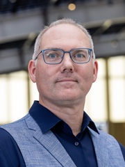 Dr David Grawe