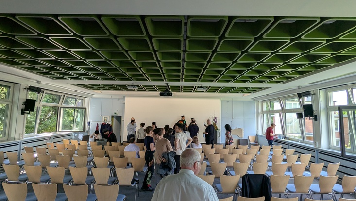 img1 Photos of the graduation ceremony