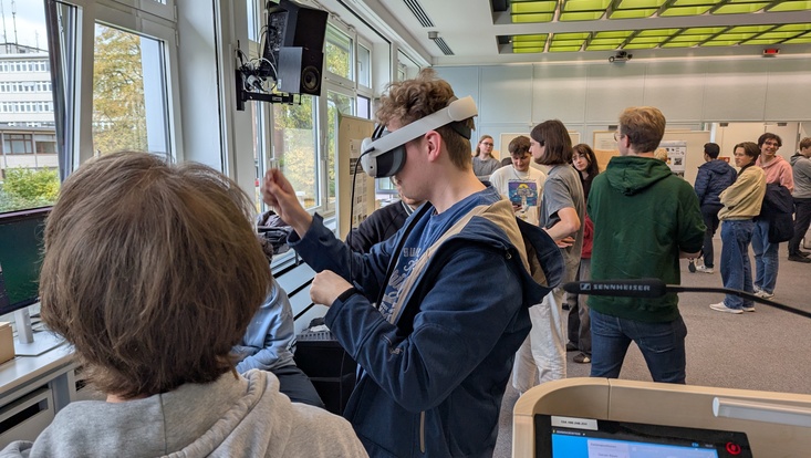 photos-pxl-20251021-102156662-mp VR testing