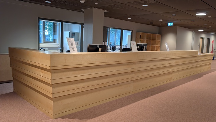 Servicetheke der Bibliothek MIN-Forum