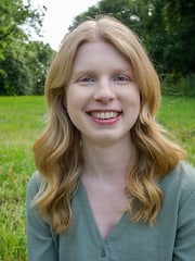 nele-jpg-180x240