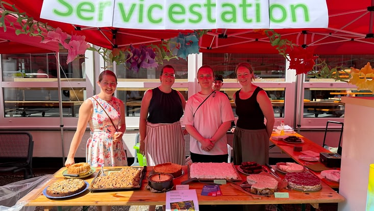 10-servicestation-jpg-733x414 Stand auf dem Sommerfest des Fachberereichs