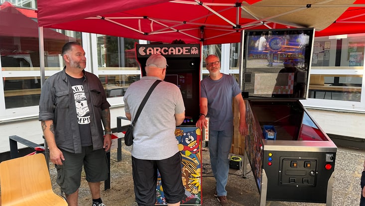 17-retro-gaming-jpg-733x414 Stand auf dem Sommerfest des Fachberereichs