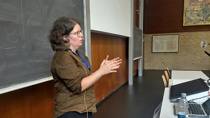 Prof. Dr. Barbara Plank hält ihre Keynote.