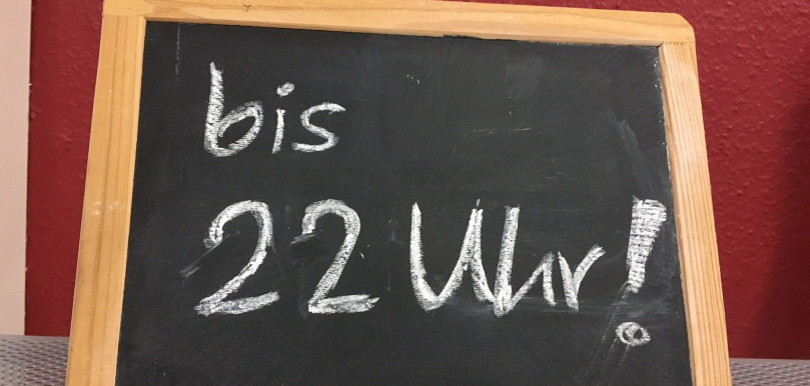 bis 22 uhr