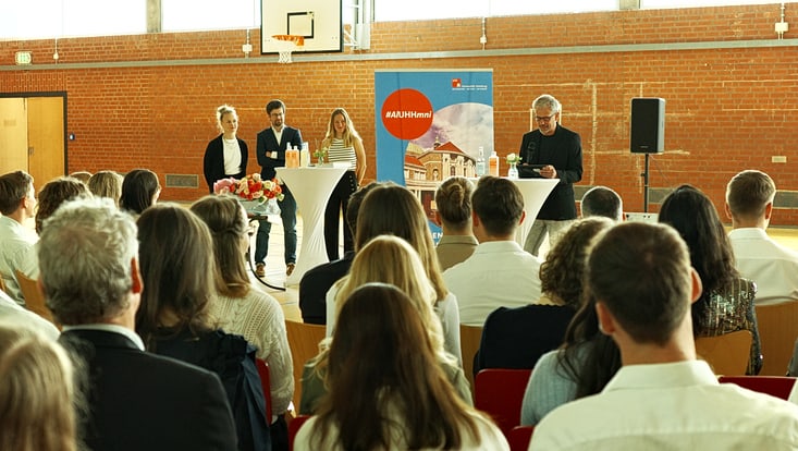 Absolvent:innenfeier am Institut für Bewegungswissenschaft