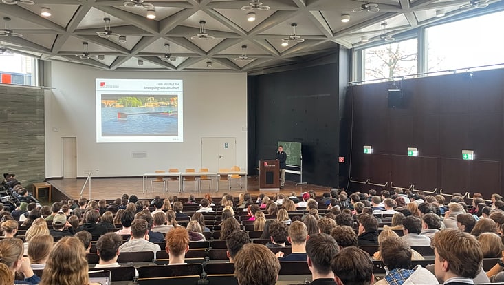 Unitag Presentation in a Lecture Hall full of attendees