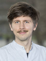 180205-Psychologie_62C7823-180x240Px-Foto-UHH,_RRZ-MCC,_Mentz dsommer