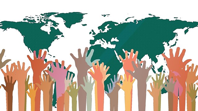 Zeichnung einer Weltkarte und vieler Hände