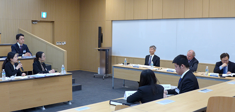 Students at Moot in Seoul