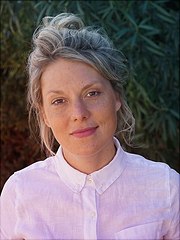 Ein Portraitfoto von Pauline Weller