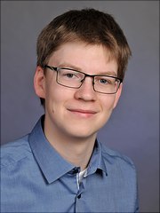 Torben zugeschnitten Portraitaufnahme T.Wassermann