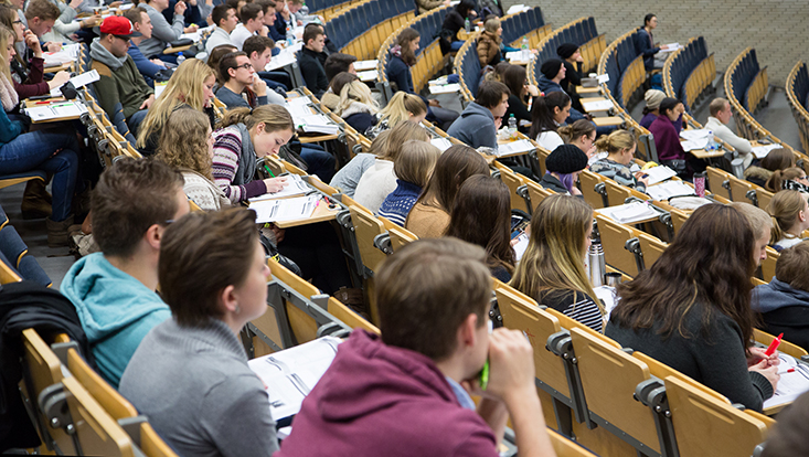 Studierende im Audimax