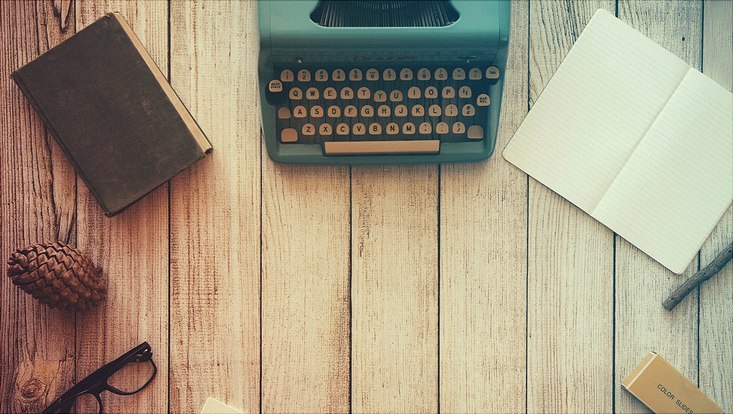 Schreibmaschine, Stift, Schreibheft