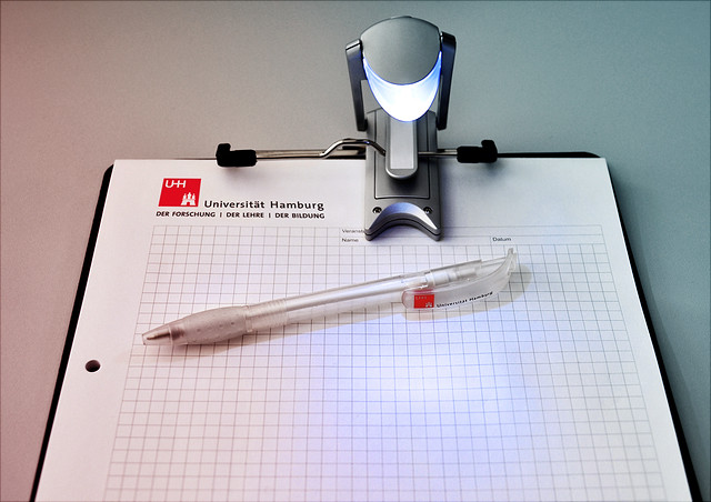 Kugelschreiber und Papier