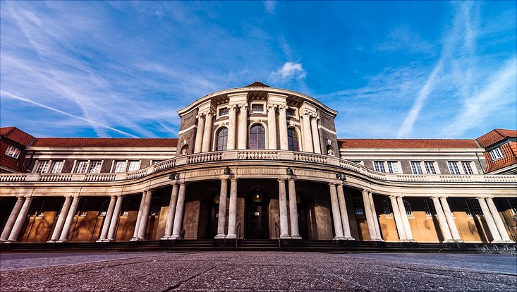 Hauptgebäude, ESA 1