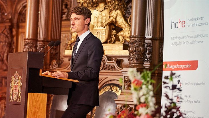 Prof. Dr. Jonas Schreyögg beim Senatsempfang