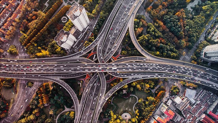 Straßen und Autos Vogelperspektive