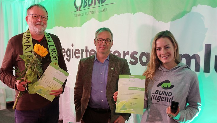 Edo Günther (Preisträger), Olaf Bandt (BUND Vorsitzender), Myriam Rapior.