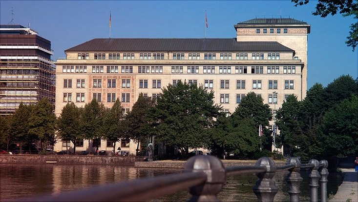 ZBW Hamburg Außenansicht