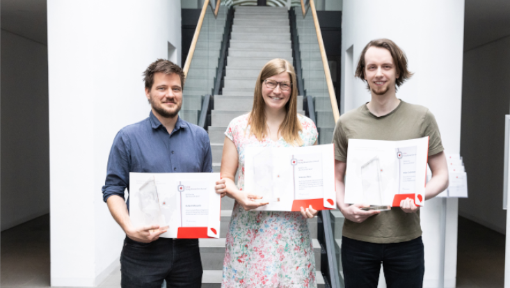 Zuzusehen sind die drei Young Researcher award-winner