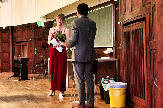 img-20230609-191954--sam-540x360 SoWi feiert Absolvent:innen