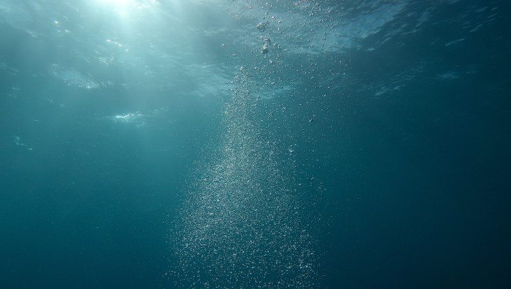 Ocean with bubbles