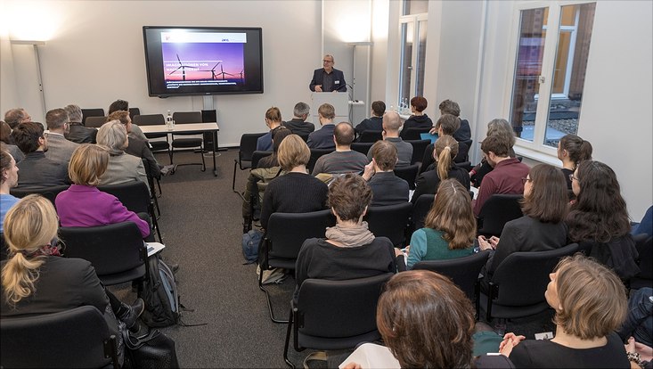 Begrüßung durch Sighard Neckel