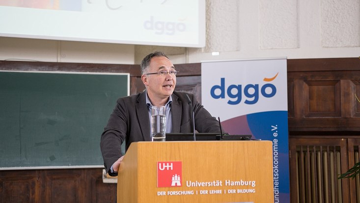 dggoe28 733x414 Vorlesung/ Lecture