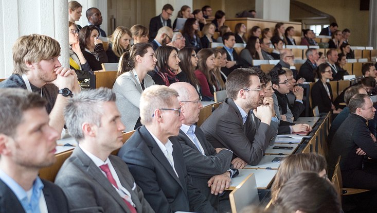 dggoe29 733x414 Vorlesung/ Lecture