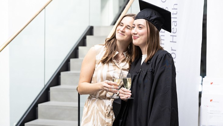 Absolvent:innen/ Graduates