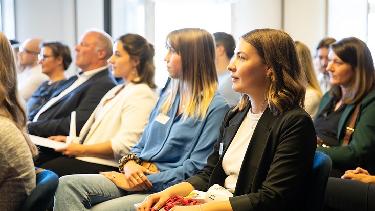 Absolvent:innen/ Graduates