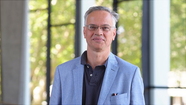 Prof. Dr. Stefan Voigt