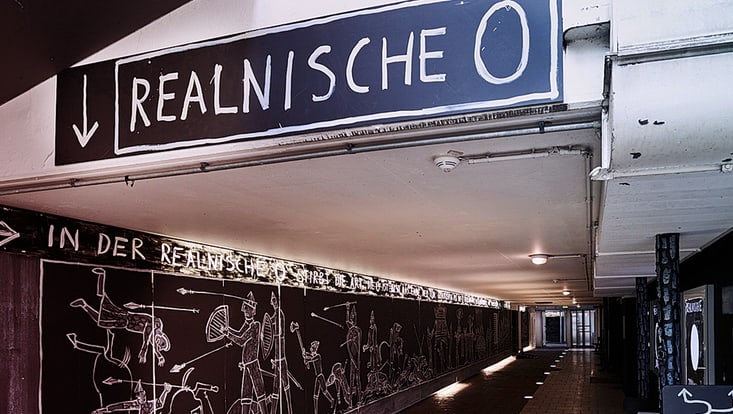 Deutsches SchauSpielHaus, Realnische 0