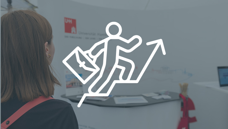 Campusmesse, Tresen, mit Icon Karriere