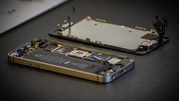 Geöffnetes Smartphone