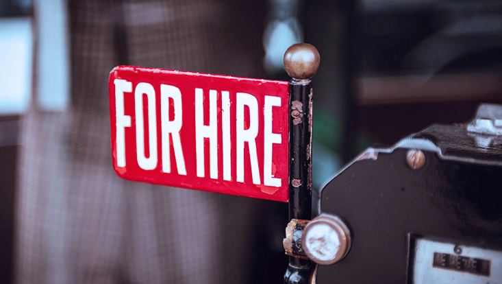 For Hire Schriftzug