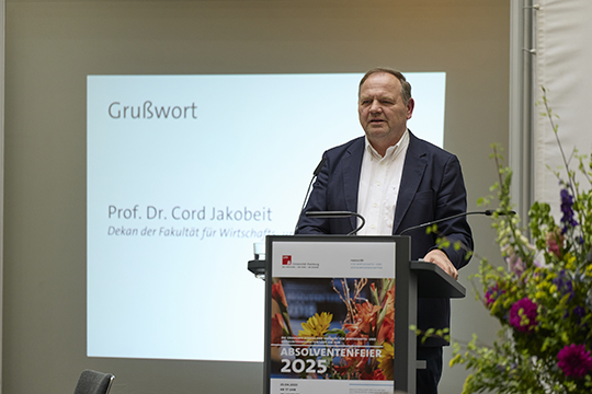 foto-1 Prof. Dr. Cord Jakobeit, Dekan der Fakultät für Wirtschafts- und Sozialwissenschaften