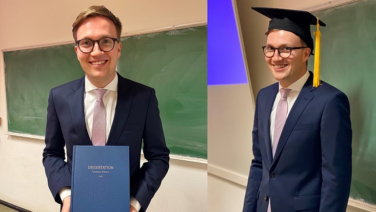 links Wilckens mit Dissertation, rechts Wilkens mit Doktorhut