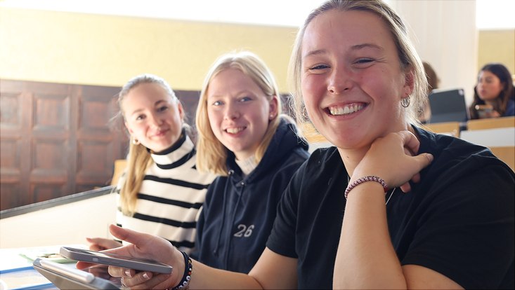 BWL-Studentinnen im Hörsaal/ESA